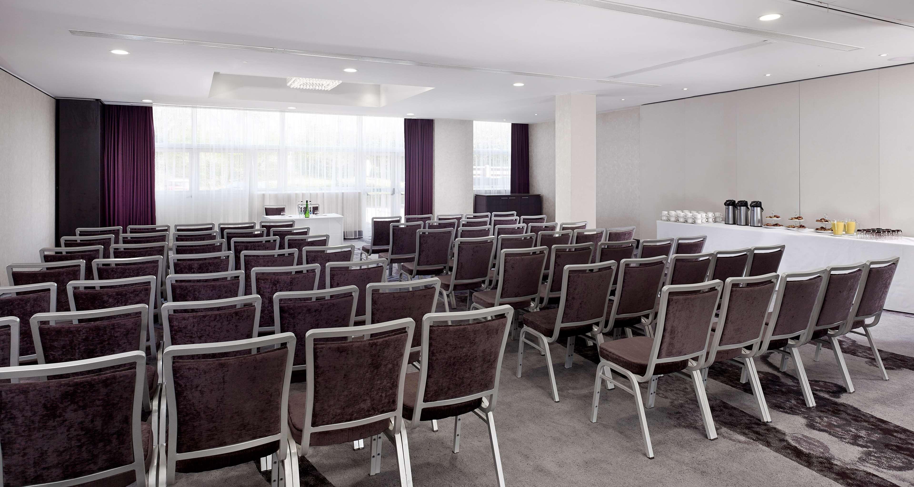 Doubletree By Hilton Hotel Nottingham - Gateway Extérieur photo